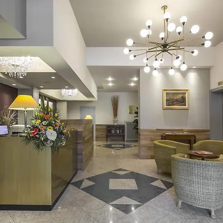 Hotel Falco D'oro 4*