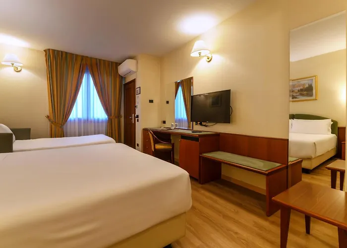 Falco D'oro By Falco D'oro 托莱