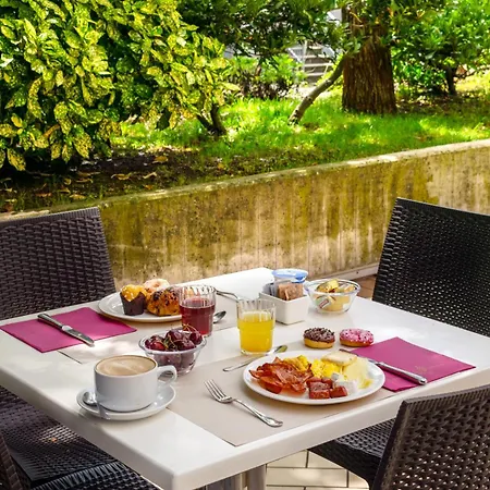 Falco D'oro Hotel Tole