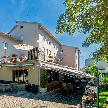 Hotel Falco D'oro 4*